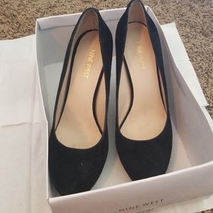 Ninewest black pumps